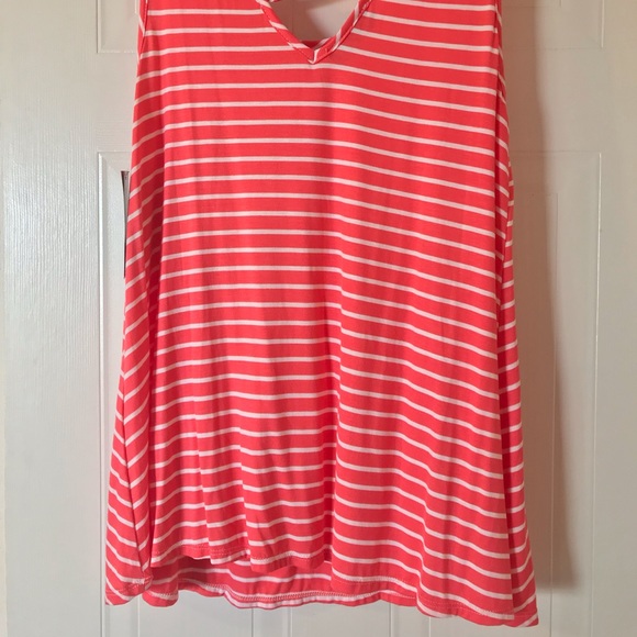 New Maternity Sleeveless Top - Picture 7 of 7